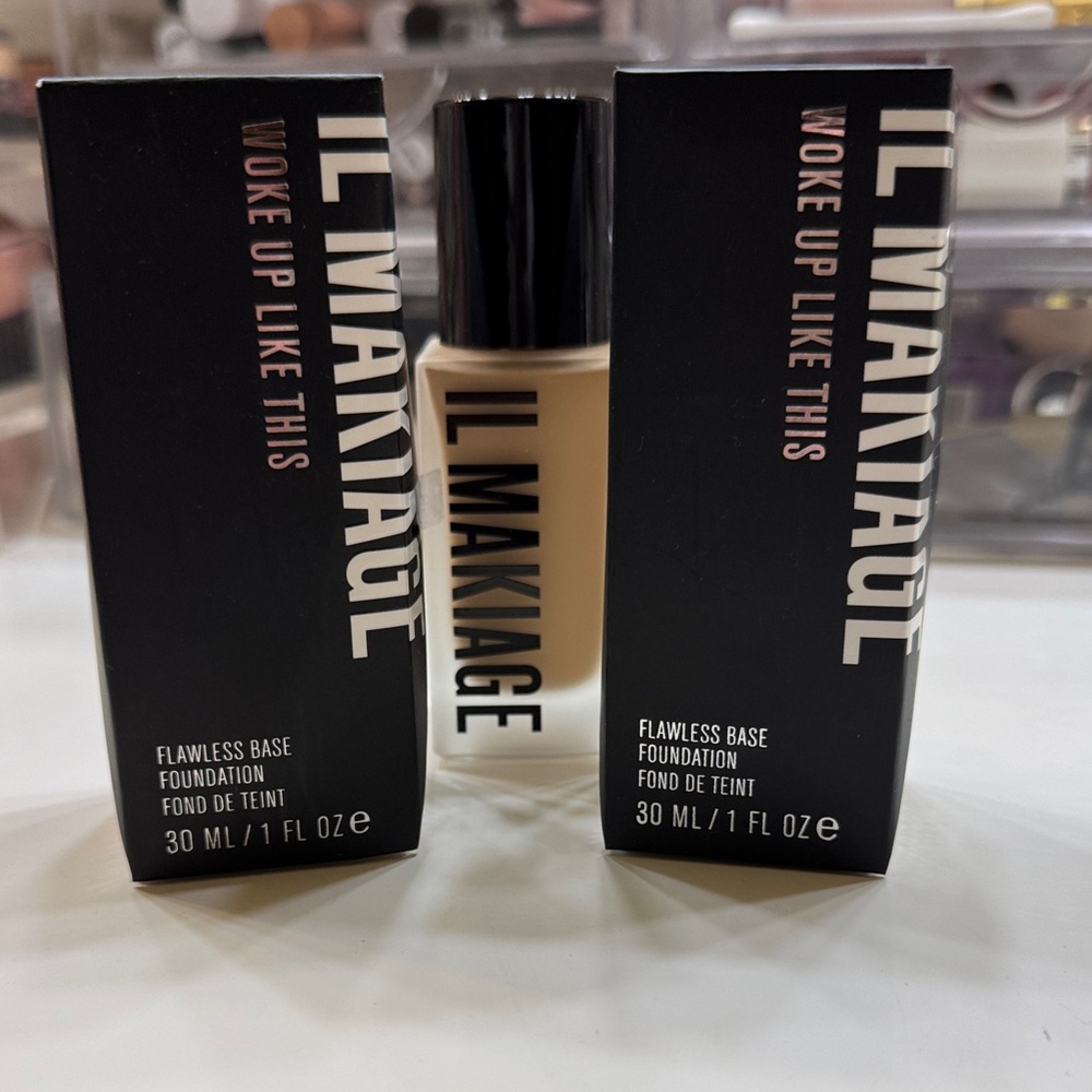 IL MAKIAGE Woke Up Like This Foundation - Tan